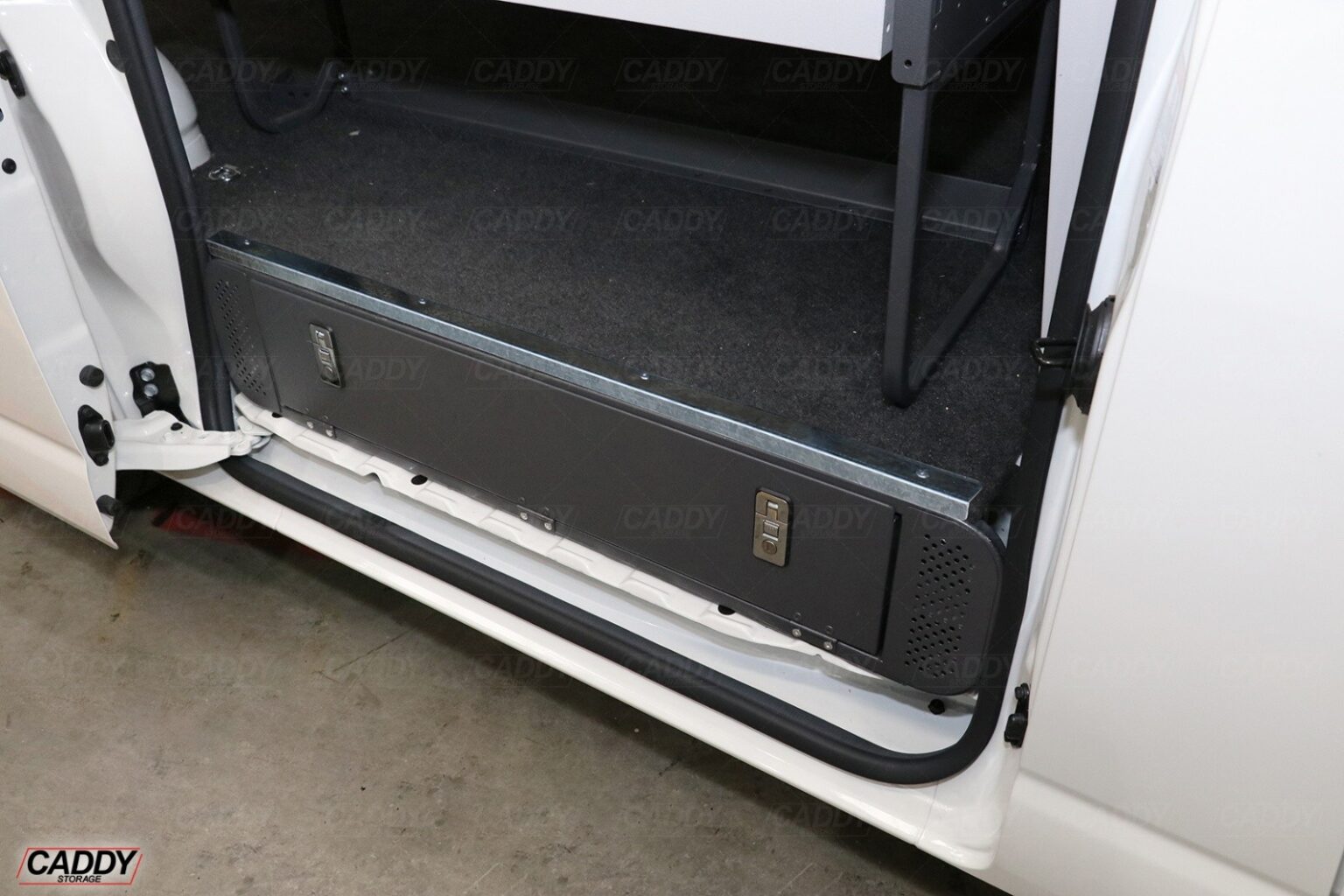 Side Step Frame With Door To Toyota Hiace LWB 05/2019+ - Caddy Storage ...